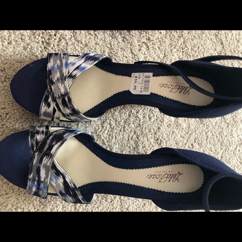 Wedge sandals 6.5